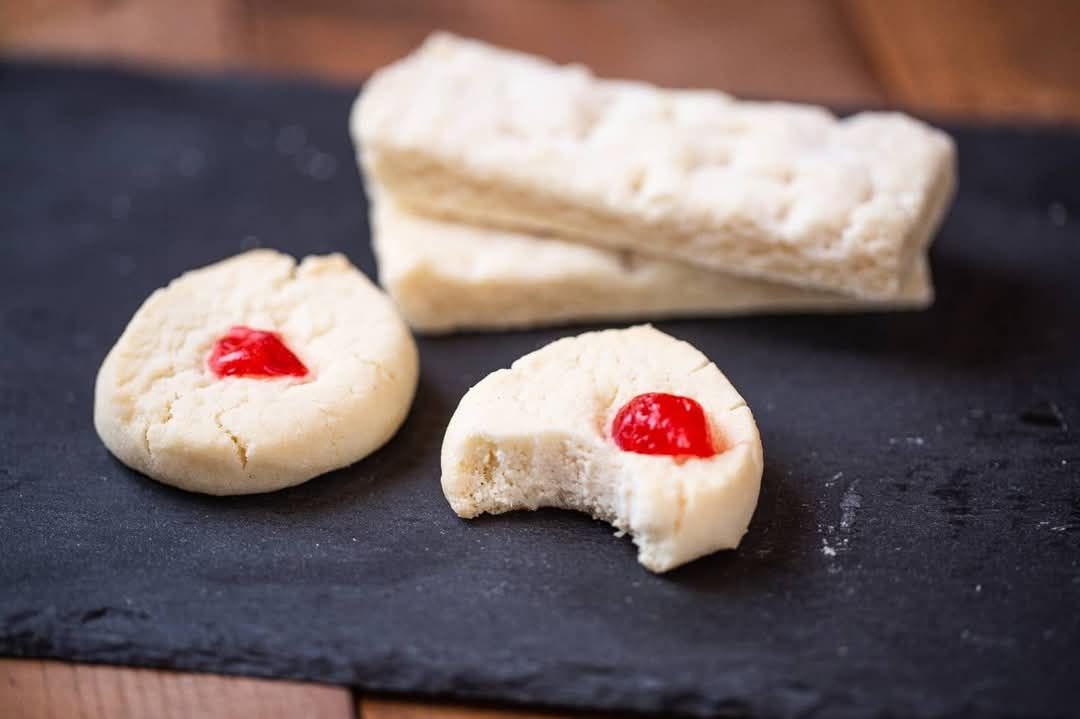 Butter Shortbread with Cherries